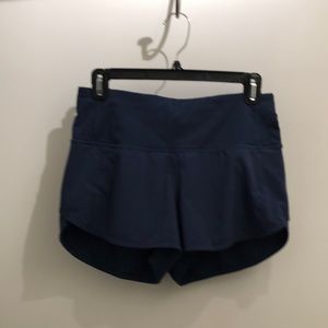 Lulu lined running short size 6